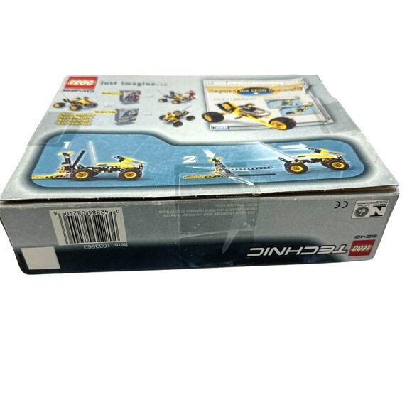 LEGO Technic Slammer Stunt Bike Set 8240  Ages 7+  Complete With Instructions - Picture 6 of 8